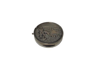 Lot 23 - Unusual Edwardian silver Vesta case of circular form decorated in relief with swimmers ( Birmingham 1908) 39mm