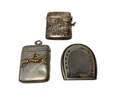 Lot 35 - Victorian novelty horse hoof-shaped Vesta case and two other horse racing examples (3)