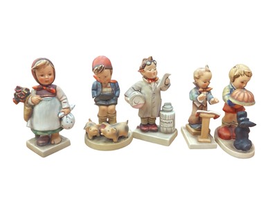 Lot 1243 - Collection of 20 Hummel figurines