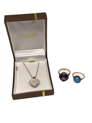Lot 70 - Two 9ct gold gem set rings and 9ct gold paste set heart pendant on 9ct gold chain