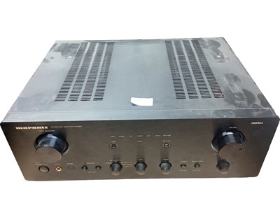 Lot 2224 - Marantz PM 7200 amplifier and CD player (2)