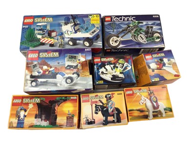 Lot 2019 - Lego Knights 6009, 6008, Knights Castle 6020, plus Lego System models 6815, 6453, 6422, 8208, 5762, 2884, 30014, all boxed (10)