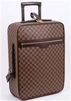 Lot 3000 - Louis Vuitton Pégase 55 Damier suitcase -...