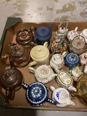 Lot 1251 - Collection of miniature teapots including Spode and Coalport, together with three larger Doulton stoneware teapots and two Wedgwood teapots (qty)