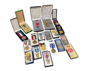 Lot 784 - Liberation of Kuwait medal in box of issue, together with other 1991 Gulf War medals and American campaign medals (1 box)