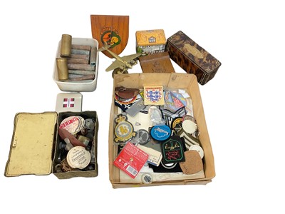 Lot 785 - Collection of cloth military badges and patches, together with carved wood Royal Artillery plaque, brass aircraft model and sundries (1 box)