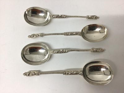 Lot 102 - Set of four Victorian silver Apostle spoons (London 1885), all at 5ozs