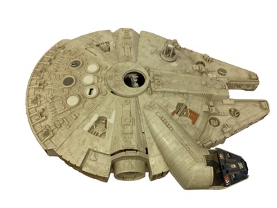 Lot 1764 - Millennium Falcon, Airfix and lead figures