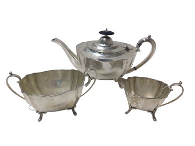 Lot 305 - Edwardian Art Nouveau silver three piece tea set