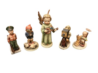 Lot 1292 - Collection of 17 Hummel figures including Festival Harmony, The Photograher, Playmates etc together with five boxed Hummel figures (22)