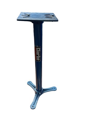 Lot 997 - Clarke metalworkers garage tool stand