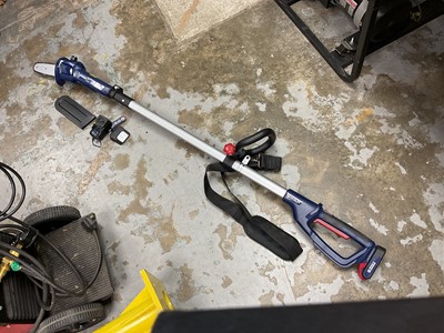 Lot 1012 - Spear and Jackson cordless pole saw
