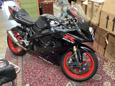 Lot 942 - 2004 Suzuki GSXR 750 motorcycle, previously declared a CAT C write off in 2014. Awaiting further details. (Subject to 12% buyers' premium inclusive of VAT)