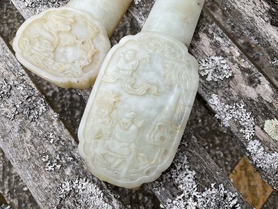 Lot 866 - Fine quality Chinese jade ruyi scepter