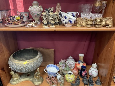 Lot 113 - Ceramics and various works of art