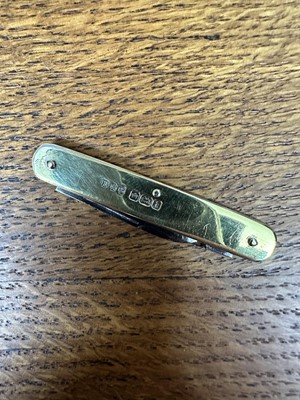 Lot 66 - Good quality Edwardian silver gilt penknife, the pair of knives marked Asprey, (Sheffield 1902), makers mark Brookes & Crookes, 12cm when open, 6cm closed