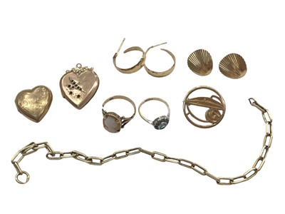 Lot 1012 - Group of gold and yellow metal jewellery