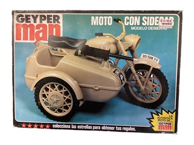 Lot 104 - Geyper Man Moto Con Sidecar, with stickers & instruction sheet, boxed with original internal packaging No.7422 (1)