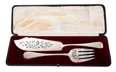 Lot 256 - Cased silver fish serving set