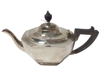 Lot 259 - George V silver teapot