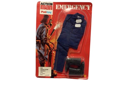 Lot 42 - Palitoy Action Man Emergency Fire Crash Crew Equipment