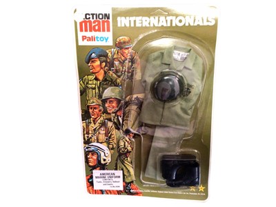 Lot 48 - Palitoy Action Man Internationals Uniforms including UN Peace Force, Russian Infantry & American Marine (x2), all on card with blister pack No.34284 (4)
