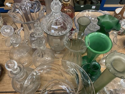 Lot 71 - Collection of decorative glassware