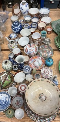 Lot 73 - Collection of Chinese and Japanese ceramics
