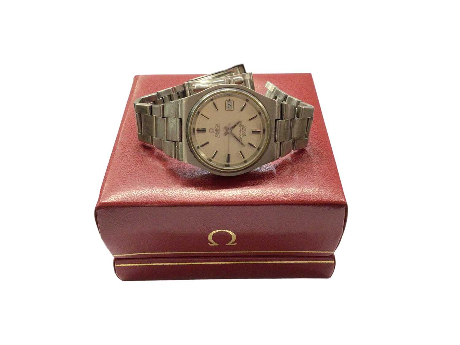 Lot 1050 - Omega Automatic Seamaster Cosmic 2000 stainless steel wristwatch in box