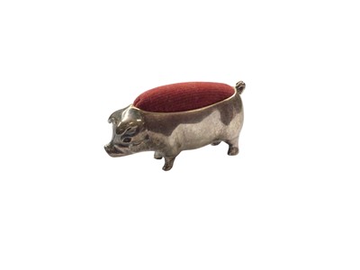 Lot 1038 - Contemporary silver pin cushion in the form of a pig