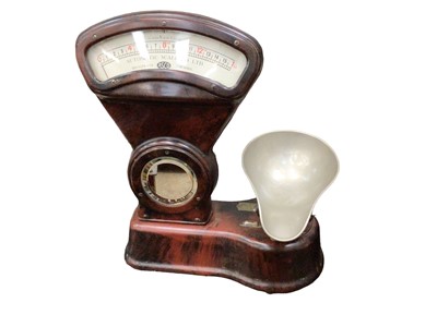 Lot 154 - Art Deco Bakelite Asco scales by the Automatic Scales Co. Ltd