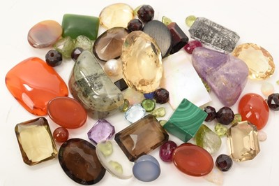 Lot 681 - Group of unmounted gemstones