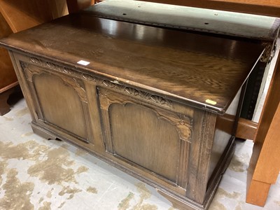 Lot 1258 - Ercol-style Oak coffer with rising lid 96cm wide