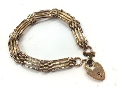 Lot 1091 - Edwardian 9ct rose gold gate bracelet