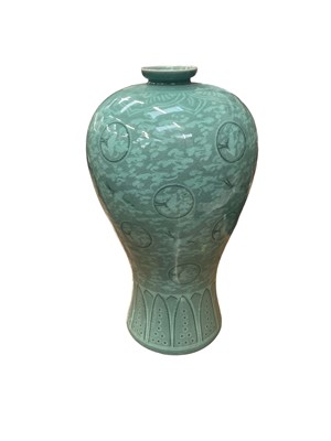 Lot 132 - Korean Celadon glazed vase