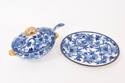 Lot 57 - Wedgwood pearlware blue printed sauce tureen, cover stand and a ladle