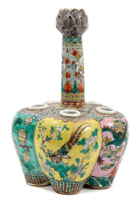 Lot 23 - Chinese porcelain vase