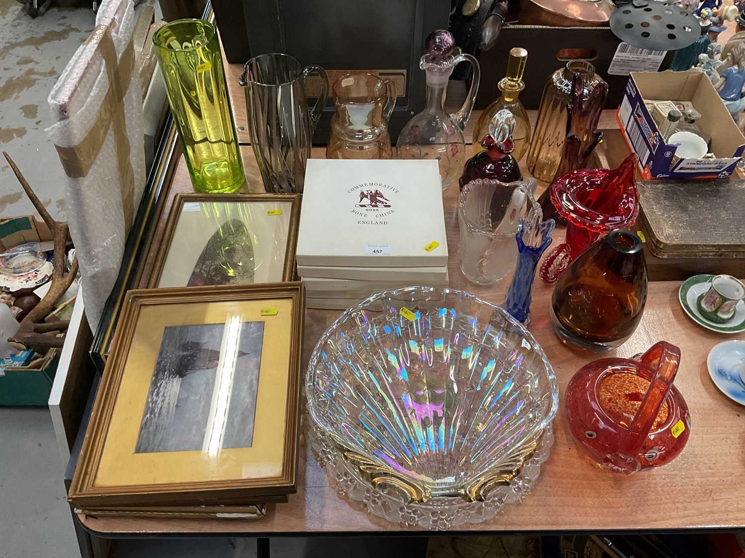 Lot 457 - Collection of Art glassware to include