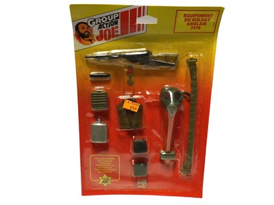 Lot 39 - CEJI Arbois Group Action Joe Equipment & Weapons including Scooter sous-marin avec Motuer No.2687, Mortier No.2975, Mitrailleuse XM 214 No.2728, Allemend No.7586 & Anglais No.7576, all on punched c...