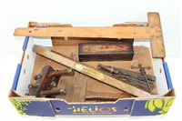 Lot 3704 - Collection of vintage tools - including side...