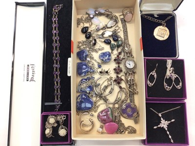 Lot 1056 - Group of silver and white metal jewellery