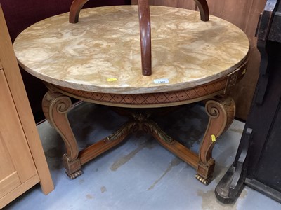 Lot 1330 - Good quality circular top coffee table on walnut and giltwood frame