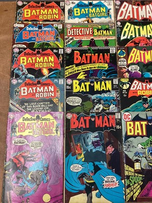 Lot 63 - DC Comics Batman #188 #216 #217 #221 #224 #229 #230 #252 #253 #264 #268 (1966/75) (American Price Variant) First appearance of The Eraser in issue #188 together with Detective Comics #355 #395 #396...