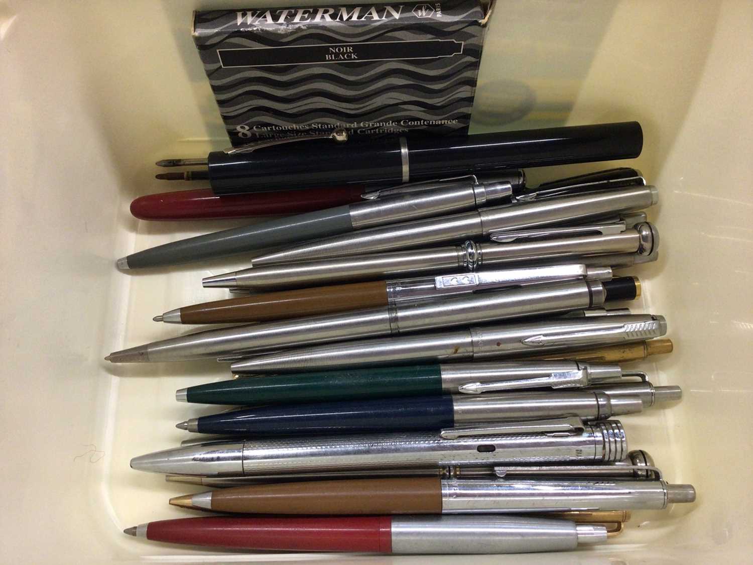 Lot 384 - Collection of various pens, mostly Parker