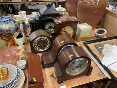 Lot 520 - Group of early 20th century and 1930's oak mantle clocks (5)
