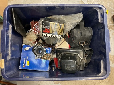 Lot 544 - One box of cameras and accessories