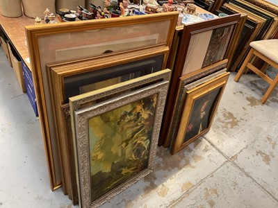 Lot 547 - Collection of reproduction prints in ornate gilt frames
