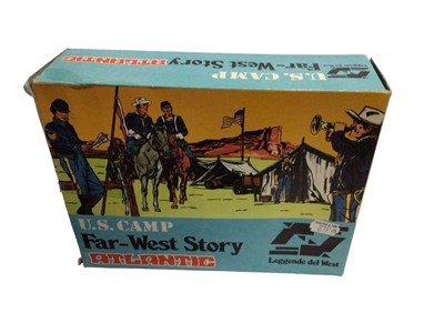 Lot 160 - Atlantic 1:32 Scale Davy Crockett No. 1205, Kit Carson No.1208, U.S.Camp No.1207, Buffalo Bill No.1202, Apaches Camp No.1206 & Sioux's Camp No.1212 & Sioux No.1209 (7)