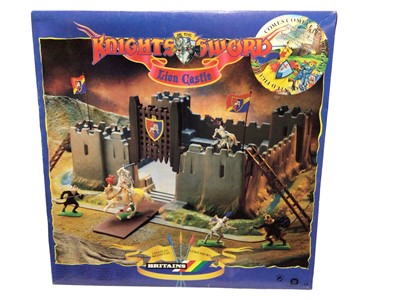 Lot 215 - Britains Knights of the Sword Lion Castle features adjustable drawbridge & portcullis, scaling ladders and 1 mounted & 4 foot knights, boxed with packaged contents (1)