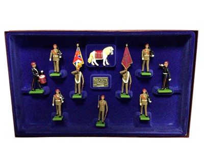 Lot 221 - Britains Limited Edition 2236/6000 50th Anniversary of The Parachute Regiment, in presentation box (1)